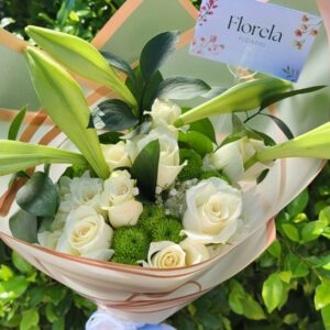 Roses And Lilies Mixed Bouquet